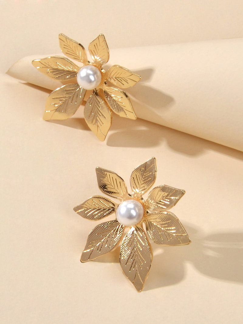 Fashion Pearl Decoration Gold Silver Leaf Hypoallergenic Stud Pierced Earrings